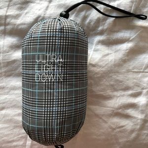 Ultra lightweight down puffer vest